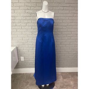 David's Bridal Women Blue Strapless Bridesmaid Gown with Cascading Train Size 8